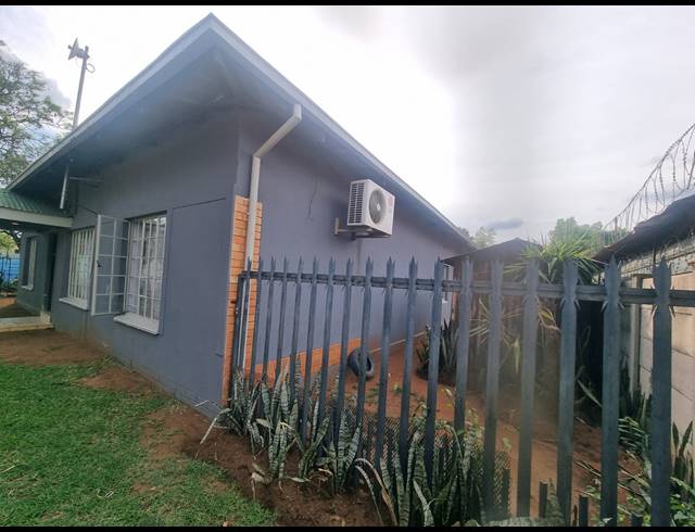 3 BEDROOM HOUSE FOR SALE IN BO-DORP
